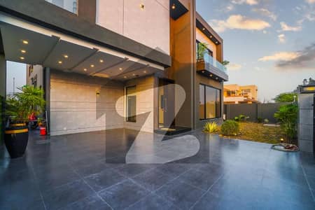 Luxury 1 Kanal House with Modern Elevation & Spacious Interior