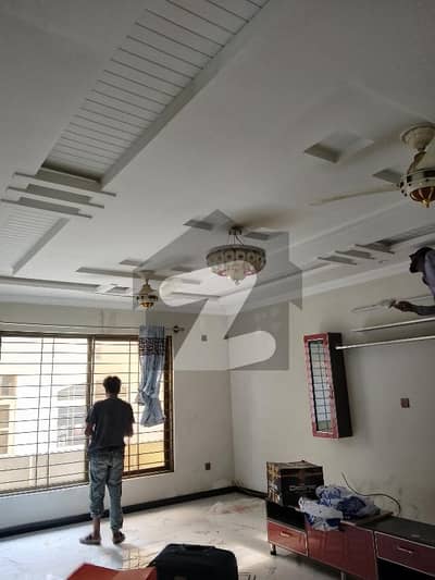 Kanal Upper Portion For Rent