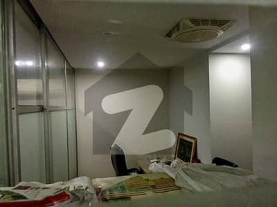 4 Marla Brand New Commercial Floor Available For Rent Out