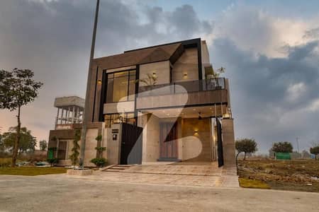 Rs. 6croure 25Lac DHA phase 4  9 Marla house 4beds Tile flooring double Hit