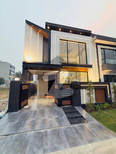 5 Marla Outstanding Modern House Available For Rent IN DHA Phase 9 Town