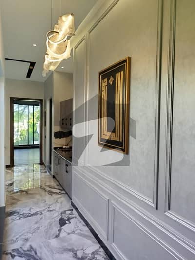 10 Marla Ultra Modern House for Sale Park View City Phase 8