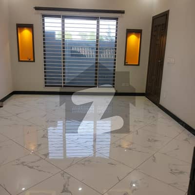 10 Marla Ground Portion For Rent In University Town Near To Islamabad International Airport