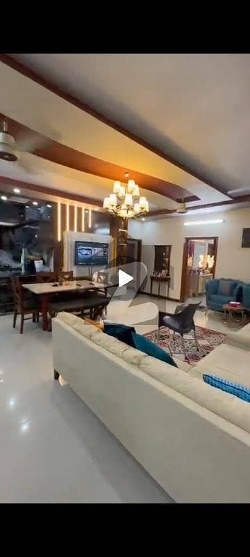 3 Bed DD | Renovated | Front | West Open 3 Bed DD | Renovated | Front | West Open