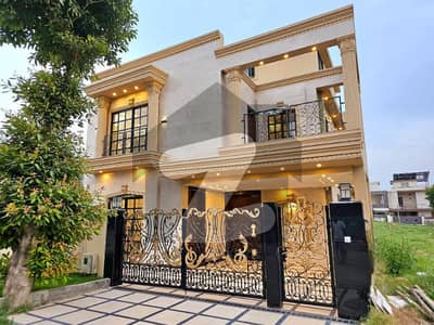 Victorian Design 10 Marla Luxury House For Sale In Phase 8 Bahria Town Victorian Design 10 Marla Luxury House For Sale In Phase 8 Bahria Town