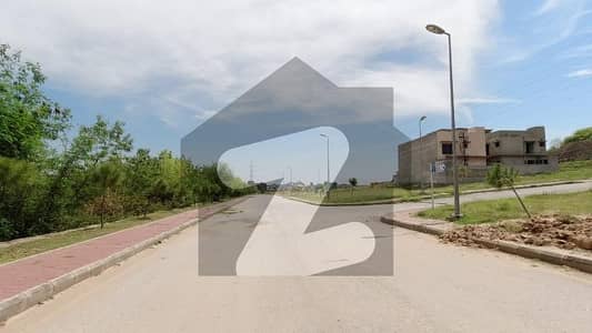 Below Investor Rate 4 Marla Commercial Plot With Ground+4 Story
