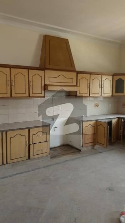 1 Kanal Upper Portion For Small Family