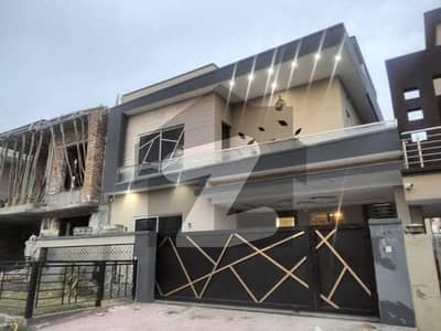 13 Marla Owner Built House Available For Sale in Phase 8 Bahria Town