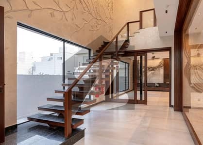 Get An Attractive House In Lahore Under Rs. 62500000