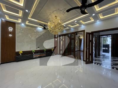 10 MARLA LUXURY LOWER PORTION FOR RENT BAHRIA TOWN LAHORE 10 MARLA LUXURY LOWER PORTION FOR RENT BAHRIA TOWN LAHORE