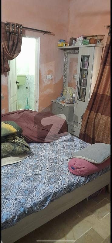 80zg Lease House 2 bed Lounge