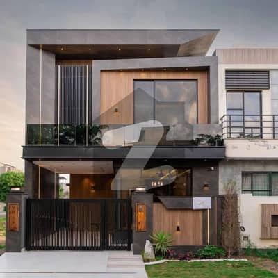 5 MARLA BRAND NEW MODERN DESIGN & SUPER HOT LOCATED BUNGALOW IS AVAILABLE FOR SALE DHA PHASE 9 TWON