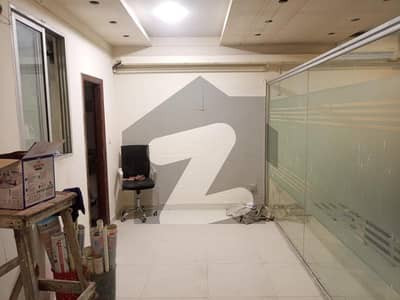 بخاری کمرشل ایریا ڈی ایچ اے فیز 6,ڈی ایچ اے ڈیفینس,کراچی میں 2 مرلہ Studio دفتر 1.6 کروڑ میں برائے فروخت۔