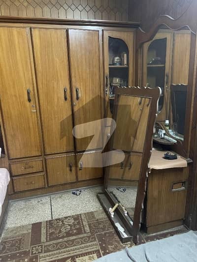 10 Marla Double Storey House For Rent 10 Marla Double Storey House For Rent