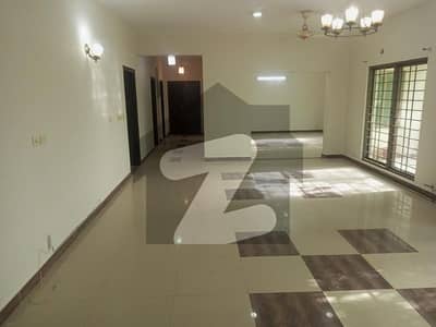 12 MARLA 4 BED ROOM APARTMENT FOR RENT BEST LOCATION AND OPEN VIEW