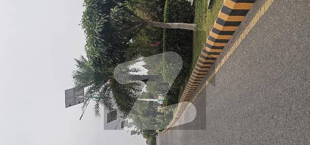 A Block 5 Kanal Corner Plot For Sale