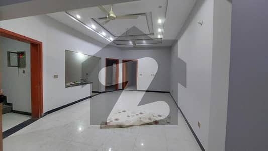 ایل ڈی اے ایوینیو لاہور میں 3 کمروں کا 10 مرلہ بالائی پورشن 65.0 ہزار میں کرایہ پر دستیاب ہے۔