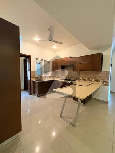 Like New Portion 1st Floor for Rent