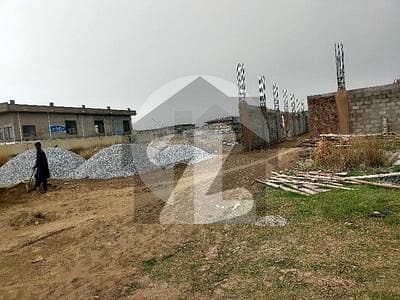گجّومتہ لاہور میں 4 کنال صنعتی زمین 5.25 کروڑ میں برائے فروخت۔