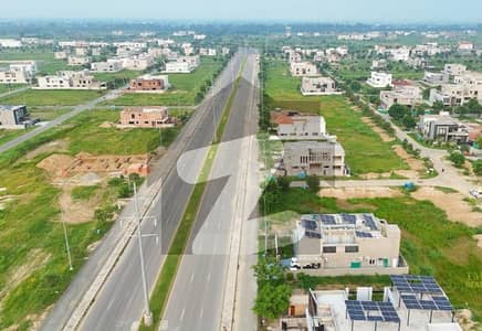 ڈی ایچ اے فیز9 پریزم - بلاک ایل ڈی ایچ اے فیز9 پریزم,ڈی ایچ اے ڈیفینس,لاہور میں 10 مرلہ رہائشی پلاٹ 1.3 کروڑ میں برائے فروخت۔