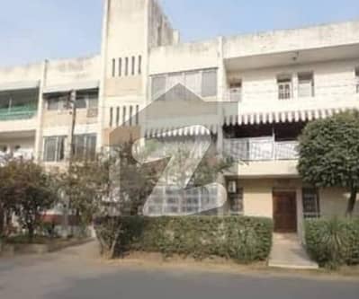 عسکری 4 راولپنڈی میں 3 کمروں کا 10 مرلہ فلیٹ 3.2 کروڑ میں برائے فروخت۔