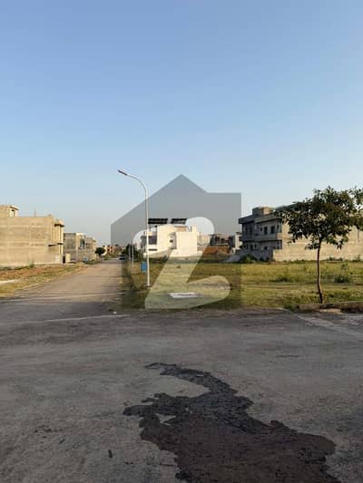 I Am Selling 12 Marla Residencial Plot In Gulberg Residancia Block V