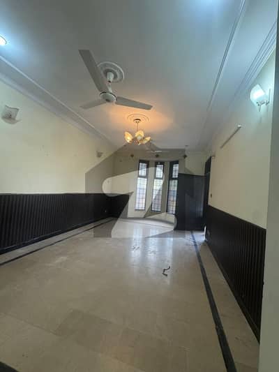 10 Marla Ground Portion Available For Rent G-13