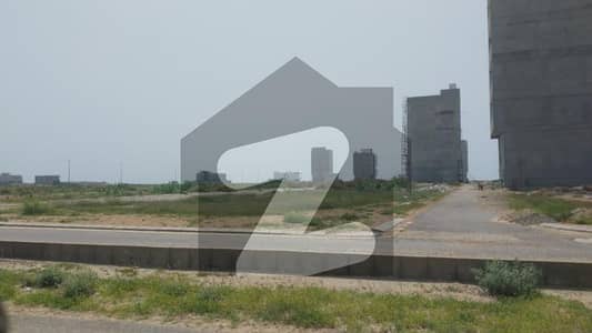 This massive 700 + 700 Square Yards Jori (Pair) Plot on Gizri Boulevard is now available for sale at a highly reasonable and competitive demand.