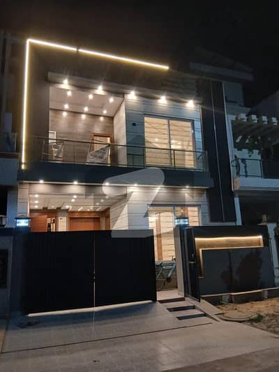 05-Marla Brand New House For Sale On 40'Feet Road Super Prime Location
