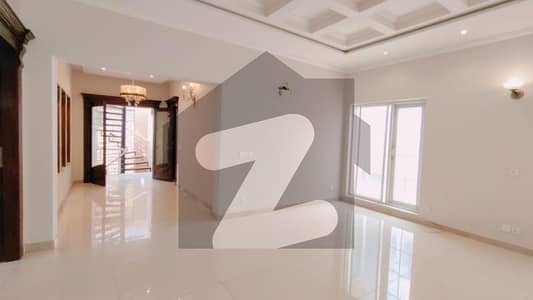 1 Kanal Uper Portion Available For Rent In DHA Phase 5 Lahore