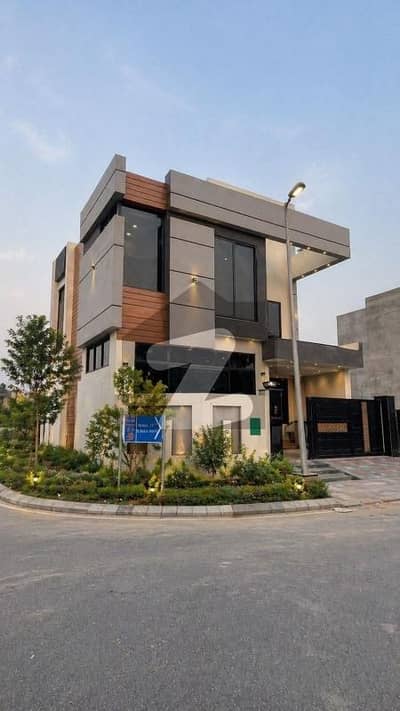 5.5 Marla Park Facing Corner House For Sale In Sunflower Block Bahria Nasheman Lahore