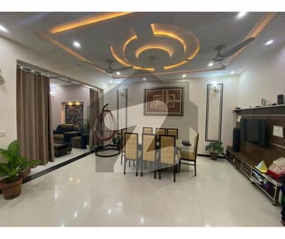 10 Marla Slightly Used Luxry House For Sale In Bahria Town Lahore