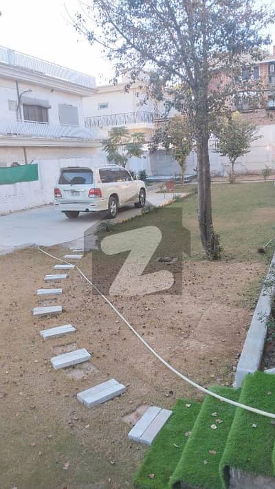 G 8/1 25x60 house for sale with extra land G 8/1 25x60 house for sale with extra land