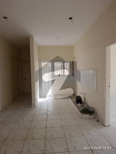 3 bed d. d lift lease for loan