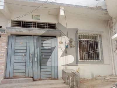 100 SQYD PARK FACING HOUSE FOR SALE