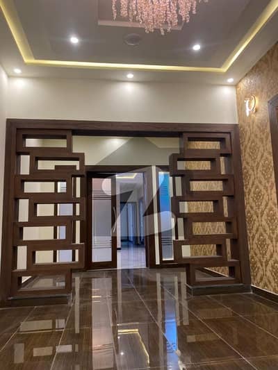JOHAR TOWN : 10 MARLA BRAND NEW HOUSE FOR SALE