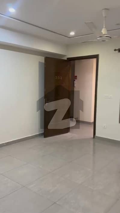 Rented 2 Bed Luxury Apartment For Sale In Gulberg Greens | Monthly Rental Income 70,000 | Business Square