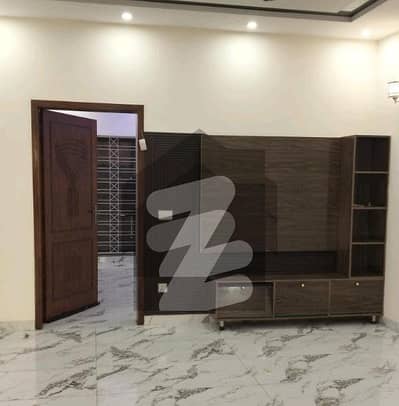 10 Marla Brand New Beautiful Upper Portion Available For Rent In Bahria Town Lahore 10 Marla Brand New Beautiful Upper Portion Available For Rent In Bahria Town Lahore