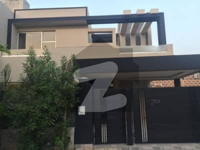 Dha Phase 6,10 Marla Full House For Rent