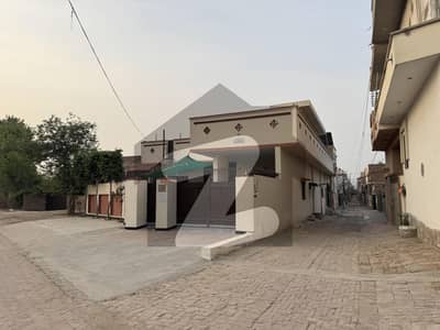 مسلم بن عقیل کالونی ساہیوال میں 4 کمروں کا 10 مرلہ مکان 2.0 کروڑ میں برائے فروخت۔