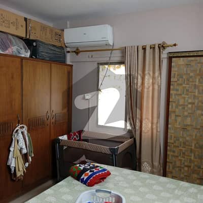 Prime Location 1650 Square Feet Flat For Sale In The Perfect Location Of Gulistan-E-Jauhar - Block 13