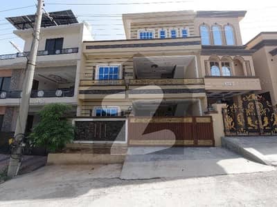 پنجاب گورنمنٹ سرونٹ ہاؤسنگ فاؤنڈیشن (پی جی ایس ایچ ایف) راولپنڈی میں 5 کمروں کا 7 مرلہ مکان 2.5 کروڑ میں برائے فروخت۔ پنجاب گورنمنٹ سرونٹ ہاؤسنگ فاؤنڈیشن (پی جی ایس ایچ ایف) راولپنڈی میں 5 کمروں کا 7 مرلہ مکان 2.5 کروڑ میں برائے فروخت۔