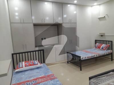 مصطفیٰ ٹاؤن لاہور میں 1 کنال Studio عمارت 4.5 لاکھ میں کرایہ پر دستیاب ہے۔