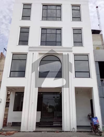 ویلینشیاء ہاؤسنگ سوسائٹی لاہور میں 8 مرلہ Studio عمارت 19.75 کروڑ میں برائے فروخت۔ ویلینشیاء ہاؤسنگ سوسائٹی لاہور میں 8 مرلہ Studio عمارت 19.75 کروڑ میں برائے فروخت۔