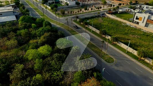 ستارہ ولاز فیصل آباد میں 4 کنال رہائشی پلاٹ 16.0 کروڑ میں برائے فروخت۔