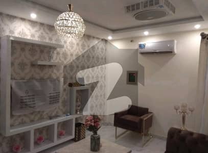 In Bahria Town - Sector E 500 Square Feet Flat For sale
