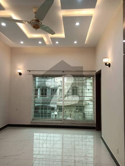 10 Marla Upper Portion For Rent 10 Marla Upper Portion For Rent