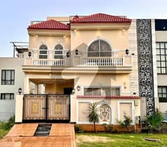 5 Marla House For Sale Near To Park TOP LOCATION WITH ORIGINAL PICTURES