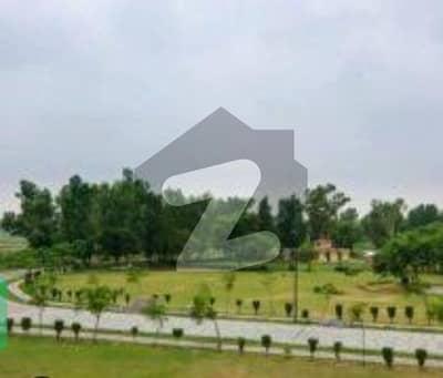 ڈی ایچ اے فیز 7 - بلاک وائے فیز 7,ڈیفنس (ڈی ایچ اے),لاہور میں 1 کنال رہائشی پلاٹ 3.6 کروڑ میں برائے فروخت۔