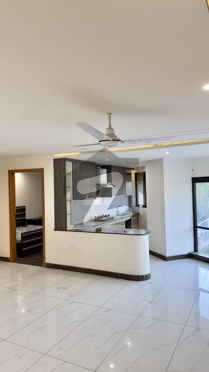 Spacious 3-Bedroom Unfurnished Apartment for Rent Shah Jamal Spacious 3-Bedroom Unfurnished Apartment for Rent Shah Jamal